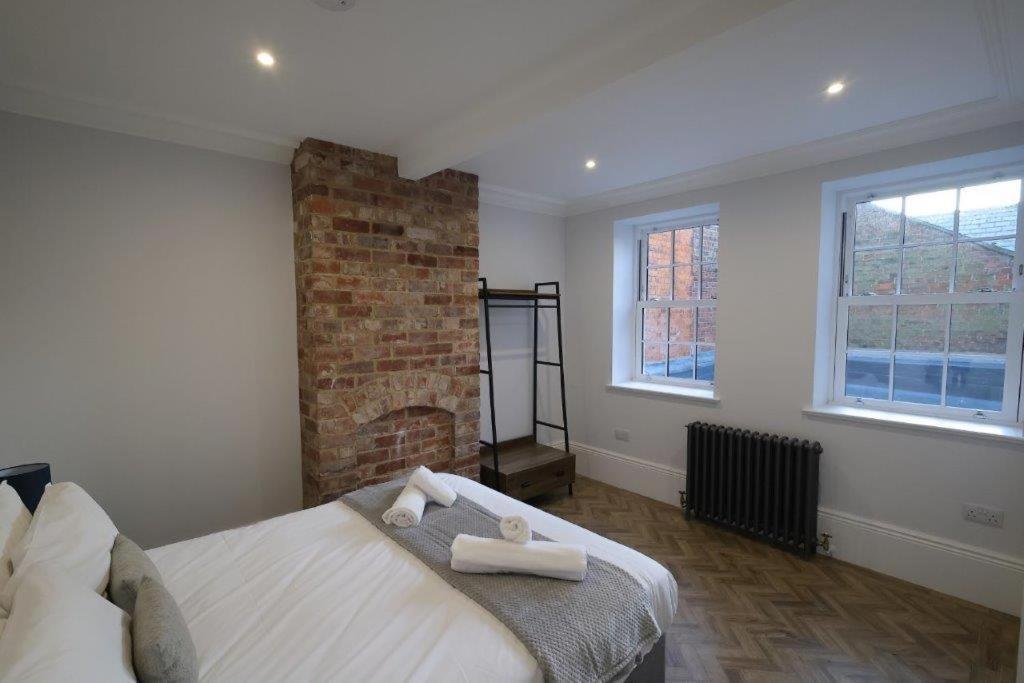 Red Lion Apartments Spalding Dış mekan fotoğraf