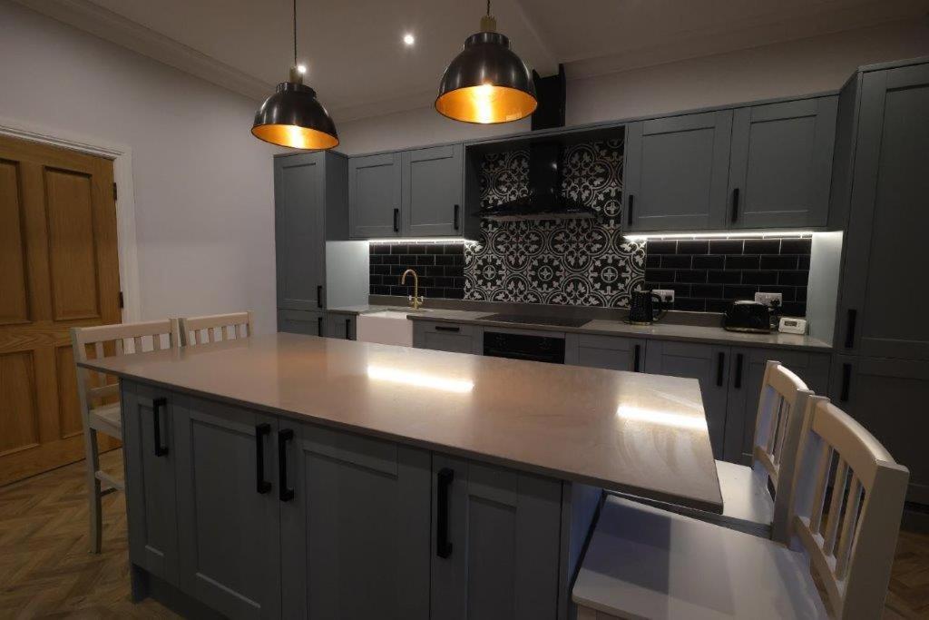 Red Lion Apartments Spalding Dış mekan fotoğraf